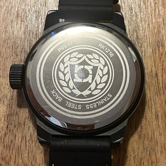 Kenneth Cole Round Stitched Watches - Picture 3 of 3